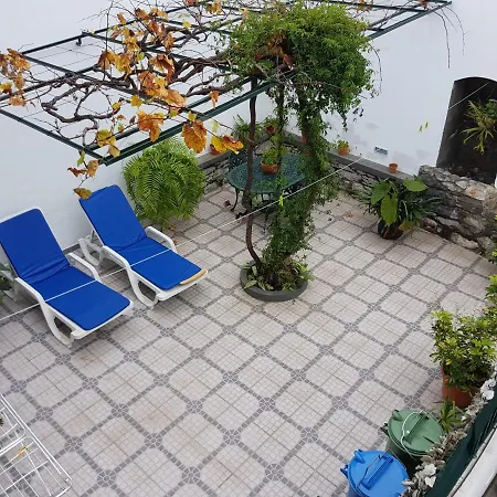 בית הארחה Maravilhas House , In Madeira Island פונשל